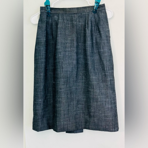 The Regalia Collection Ladies Suit - Picture 9 of 16